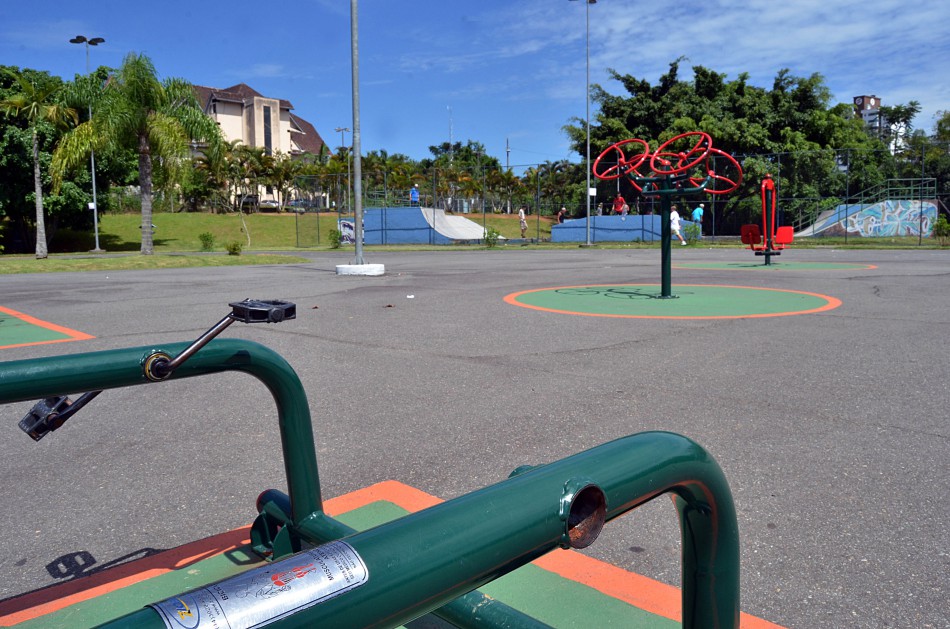 Vândalos furtam peças do Parque Ramiro Ruediger