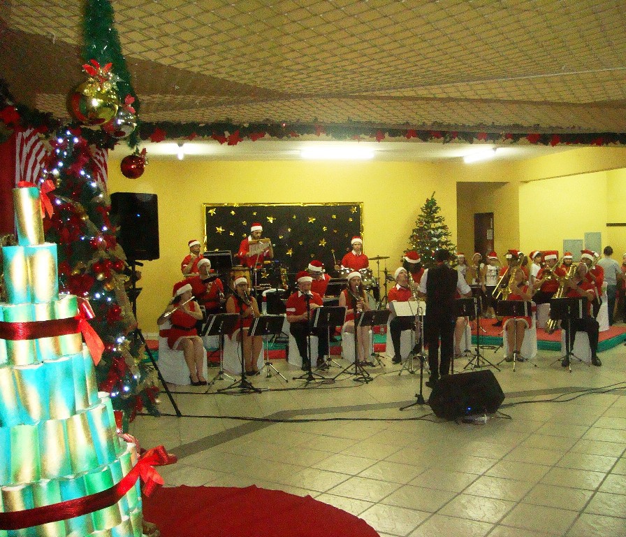 Natal nos Bairros vai ao Badenfurt na noite desta quinta-feira
