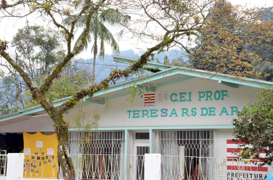 CEI Teresa Araújo realiza sua primeira feira de matemática