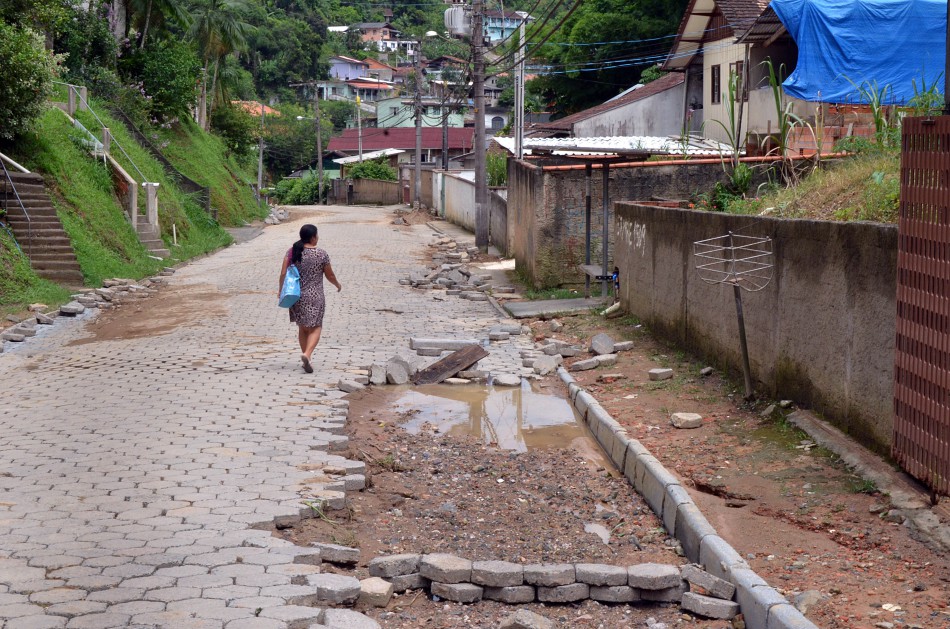 Desenvolvimento Social visita 14 residências atingidas pelo temporal