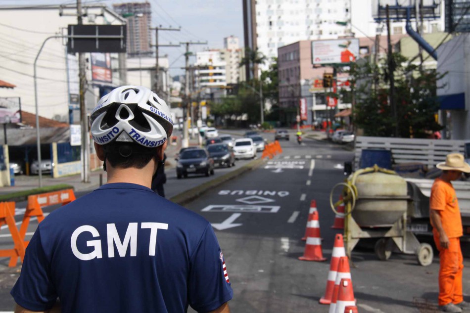 Contagem de tráfego vai analisar mudanças no trânsito do Centro