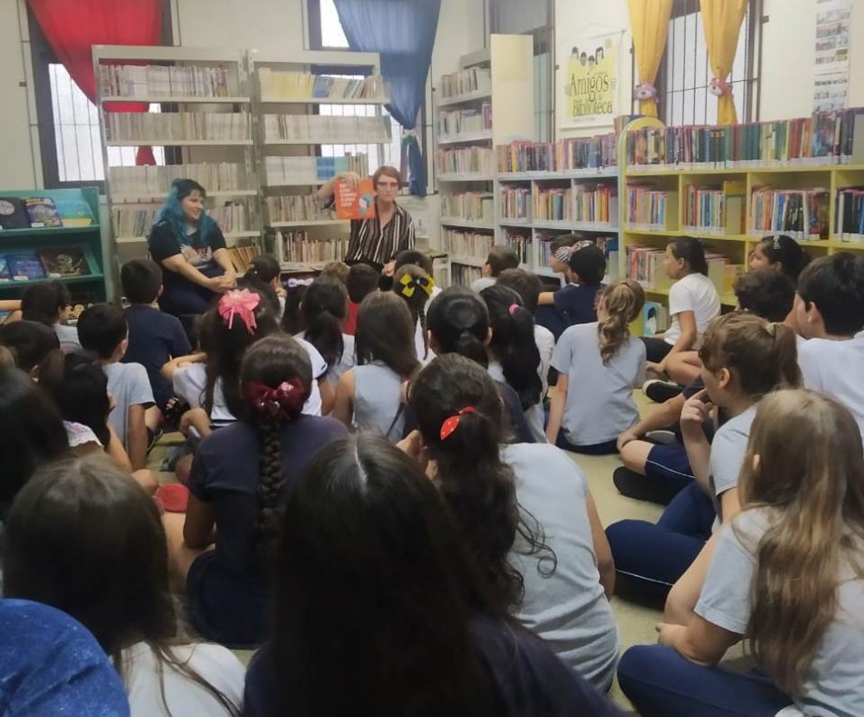 Escola João Joaquim Fronza leva alunos à biblioteca
