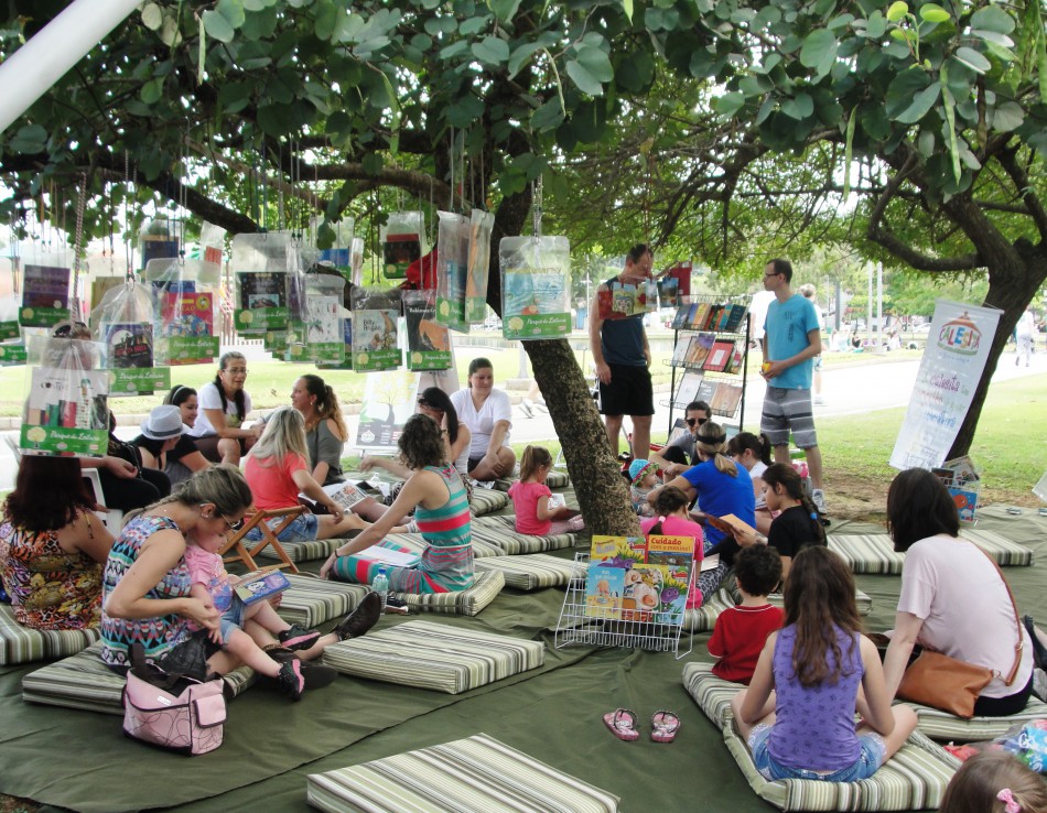 Parque Ramiro Ruediger volta a cultivar livros