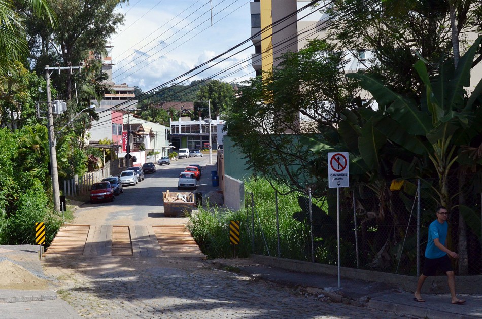Trânsito da rua Tobias Barreto será interrompido a partir do dia 8 