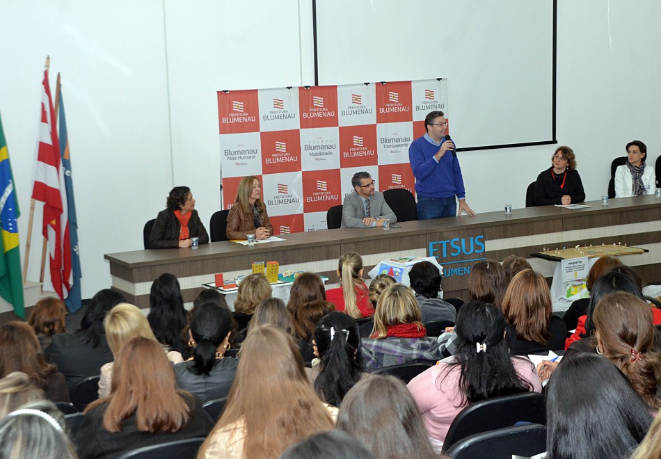 Encontro da Pedagogia Hospitalar debate humanização do aprendizado