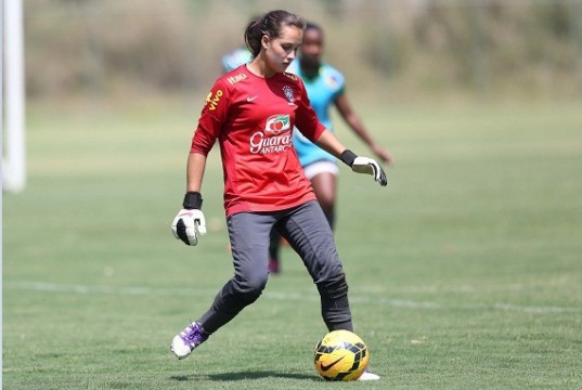 Atleta blumenauense é convocada para seleção brasileira de futebol