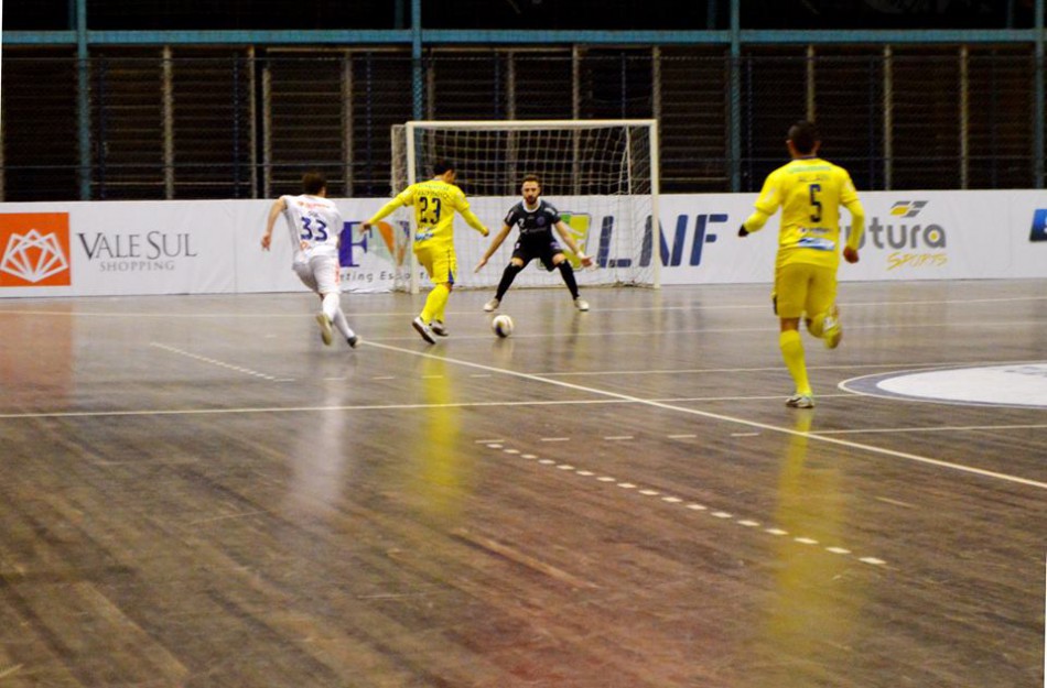 Blumenau se prepara para próxima partida da Liga Nacional de Futsal