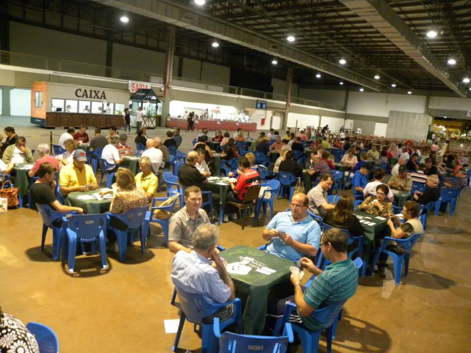 Torneio de Canastra terá mais de 100 duplas