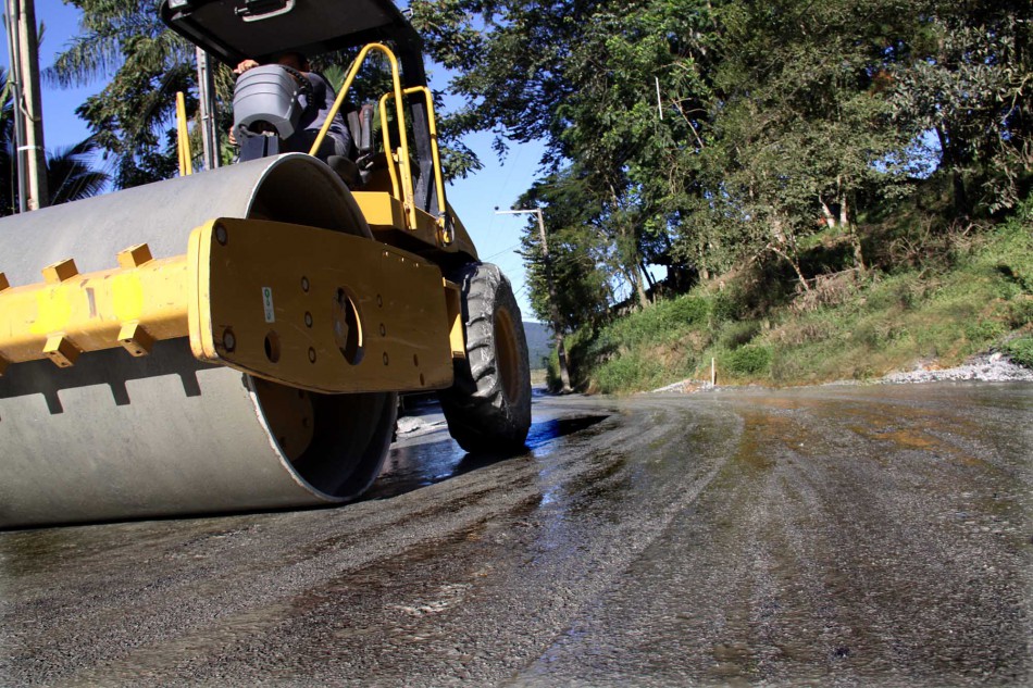 Obras preparam rua Hermann Barthel para receber mais asfalto