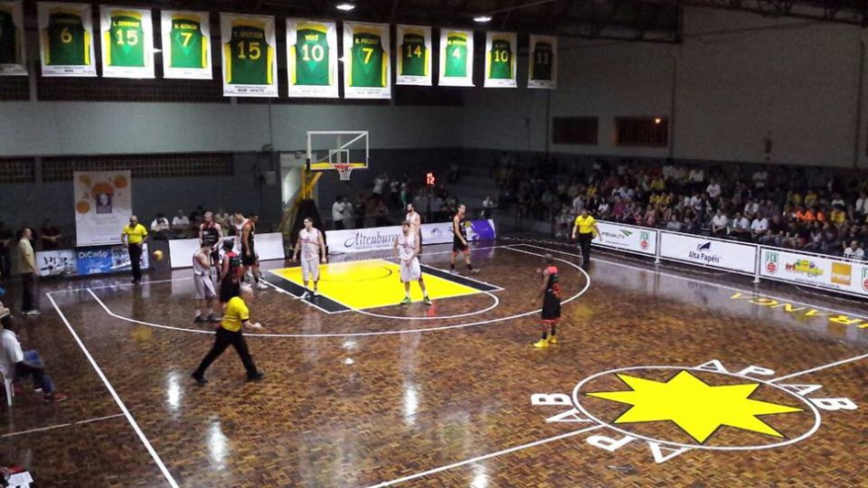 Blumenau estreia com vitória no Campeonato Estadual de Basquete