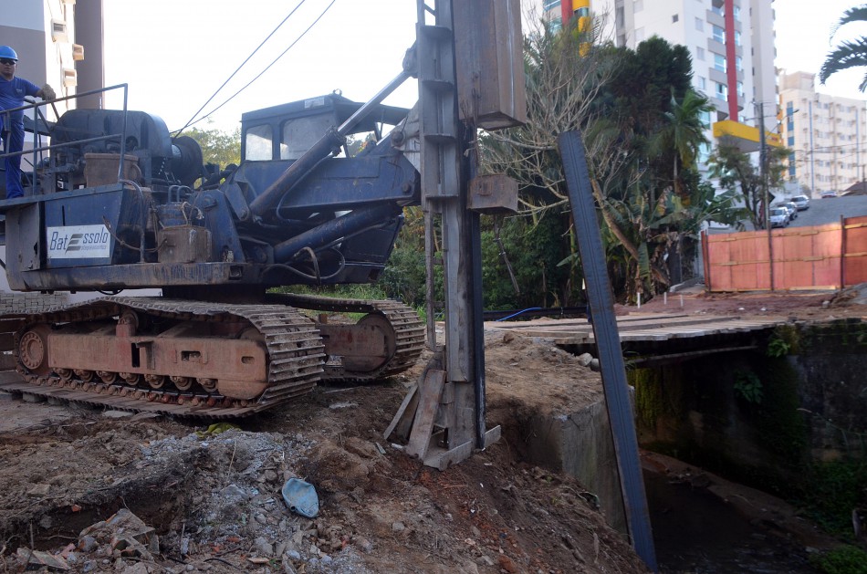 Prefeitura investe mais de R$ 10 milhões na construção de seis pontes 