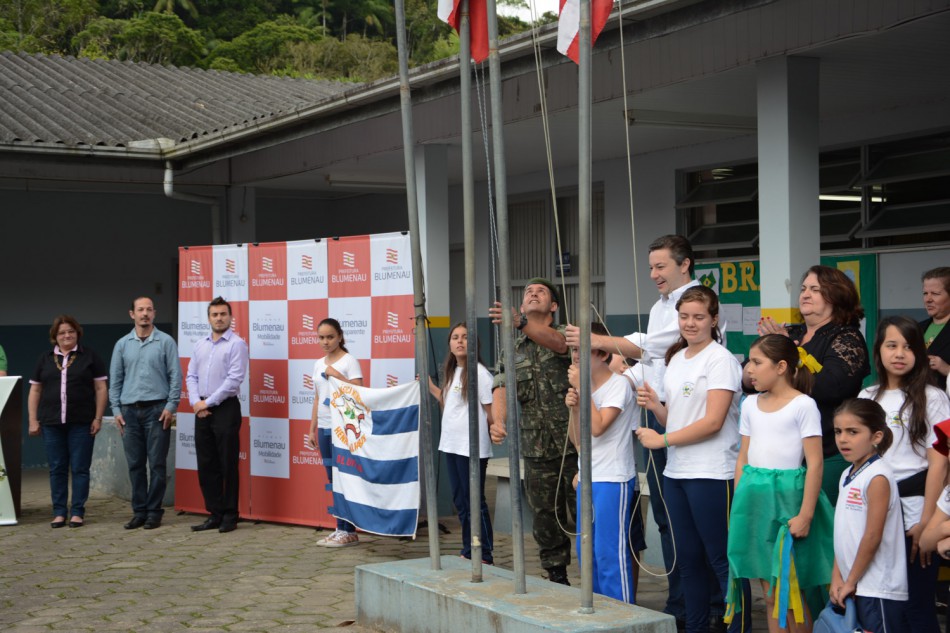 Projeto Pátria na Cidade chega à EBM Henrique Alfarth nesta terça-feira