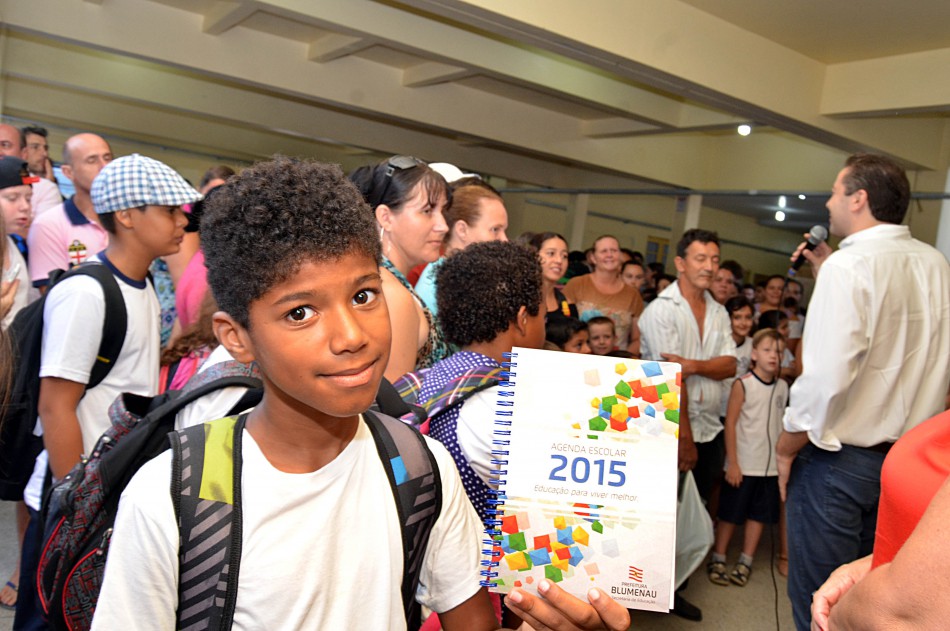 Insuficiência de recursos do Fundeb dificulta avanços na educação