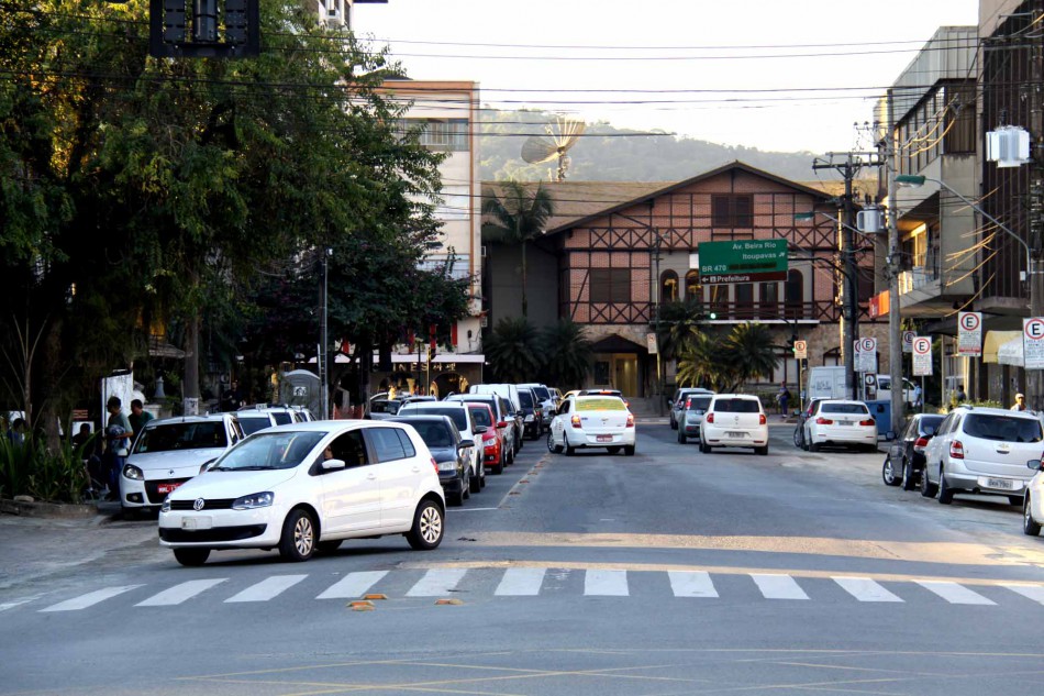Samae inicia asfaltamento em trecho da Alameda Rio Branco