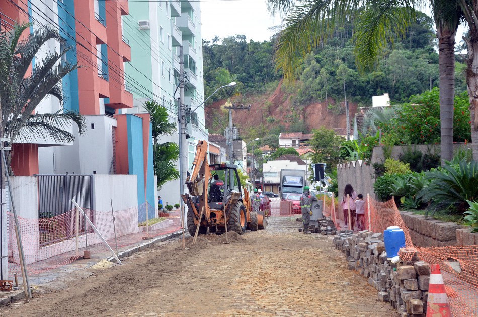 Samae intensifica fiscalização de obras de implantação de esgoto