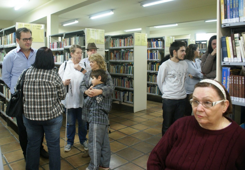 Biblioteca Fritz Müller festeja 63 anos
