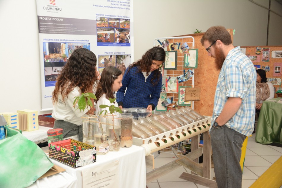 Exposições de Educação Ambiental recebem mais de 500 pessoas
