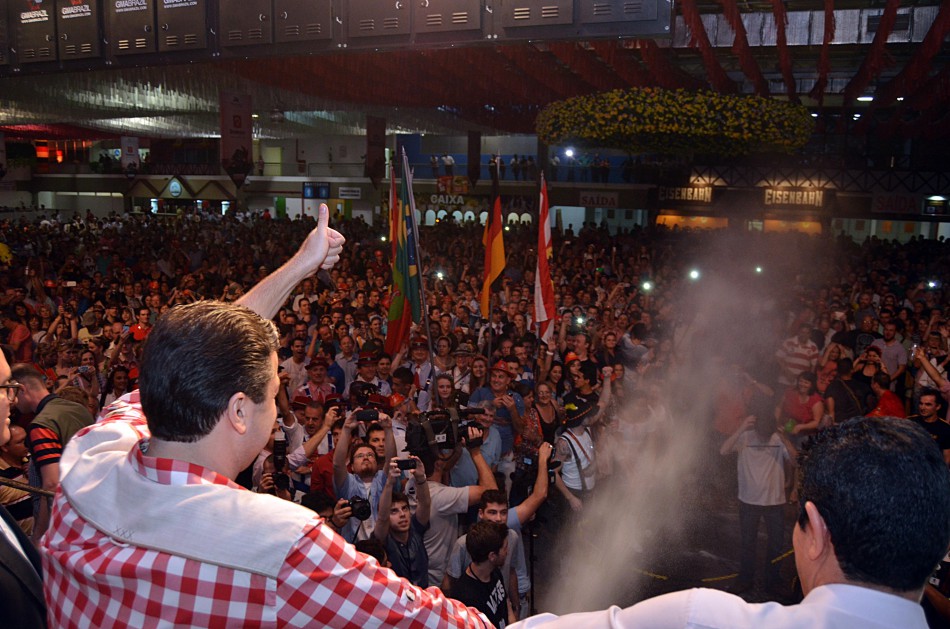 Tudo pronto para a maior festa alemã da América do Sul - A Oktoberfest