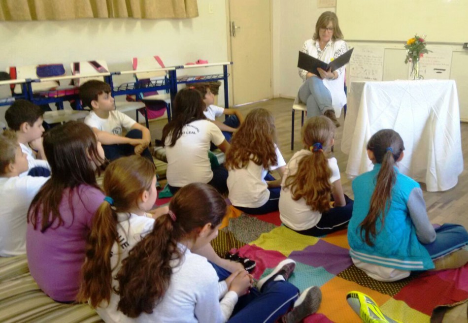 Projeto Histórias Bilíngues retorna à Vila Itoupava