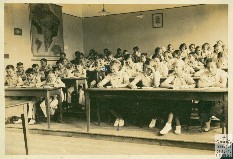 Memória Digital: Educação