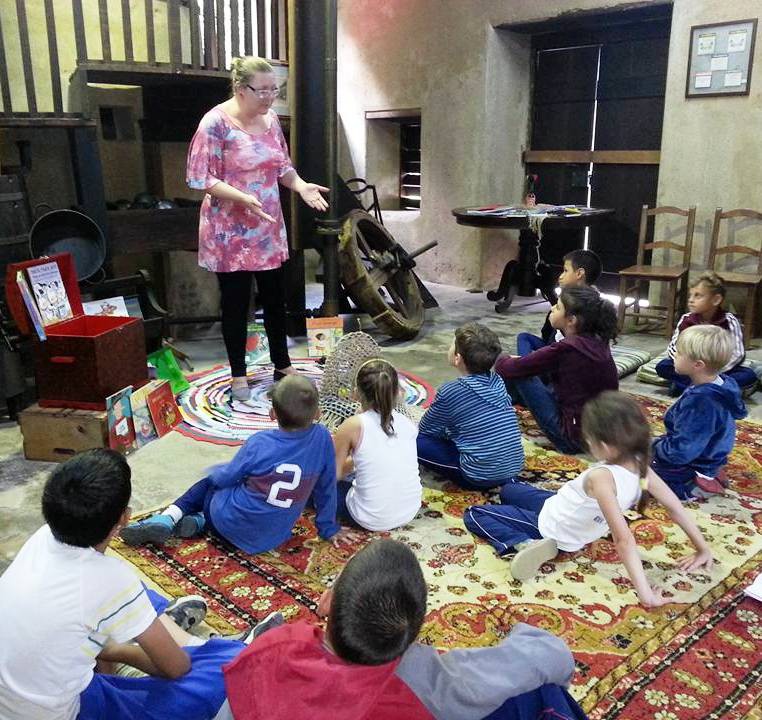 Vila Itoupava recebe projetos de cinema e leitura