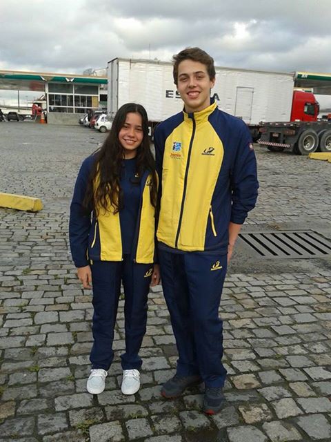 Nadadores de Blumenau representam o estado em campeonato brasileiro