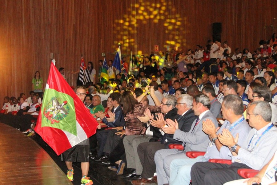 Blumenau é destaque na abertura das Paralimpíadas Escolares