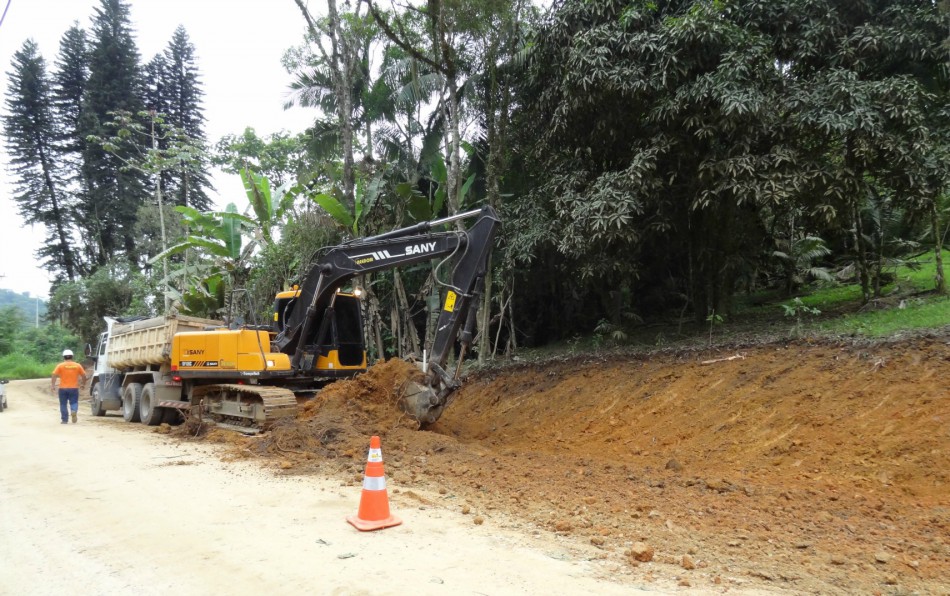 Prefeitura assina ordens de serviço para mais três obras de pavimentação