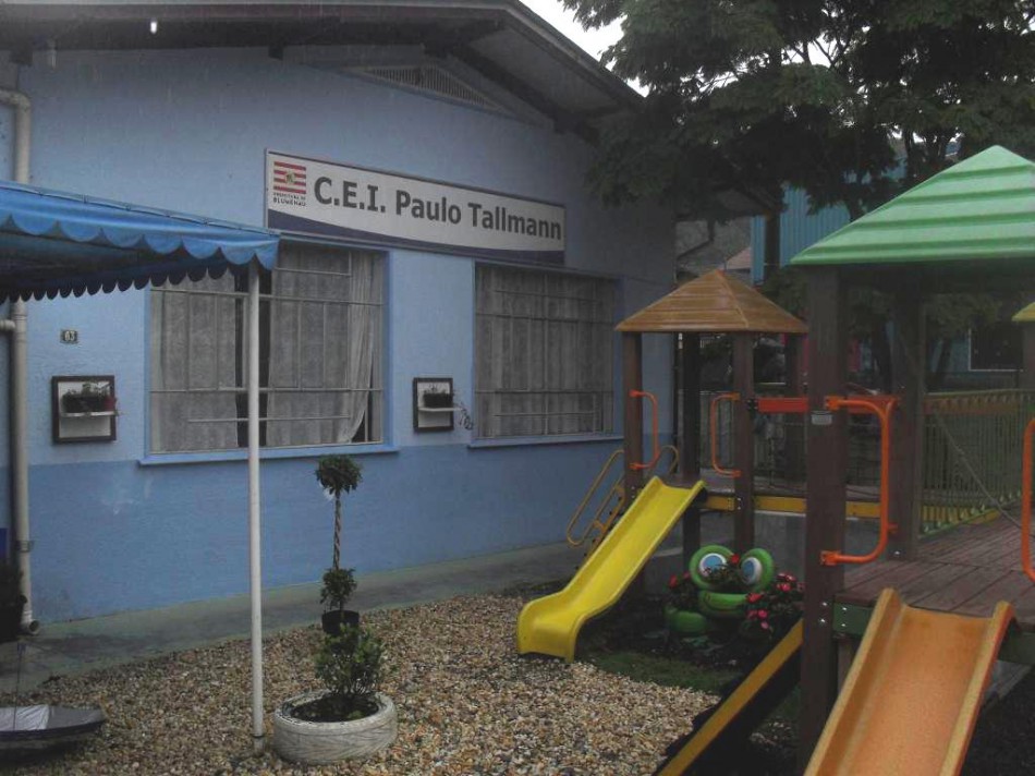 CEI Paulo Tallmann promove bazar neste sábado