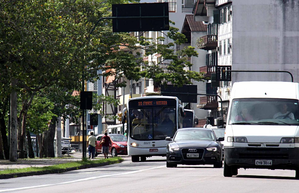 Transporte coletivo funciona com 51 linhas nos próximos três dias