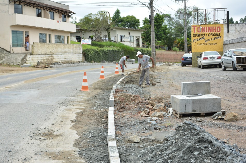 Obras para implantação de ciclovias avançam na região Norte