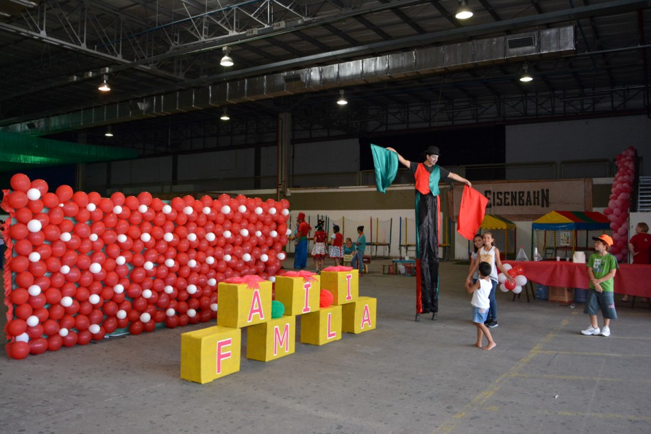 Desenvolvimento Social reúne famílias no Parque Vila Germânica