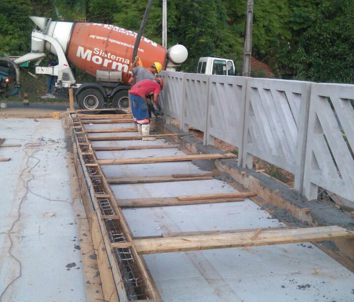 Obras na Ponte Preta são retomadas após notificação da Prefeitura