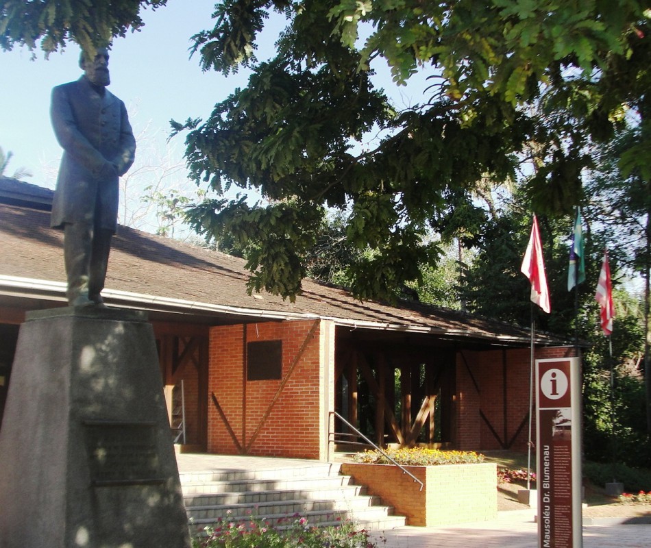 Cidade homenageia Dr. Blumenau nesta sexta-feira