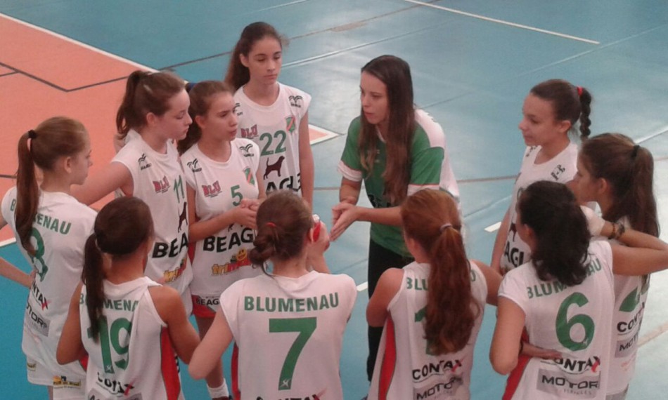 Basquete feminino realiza festival para divulgar a modalidade