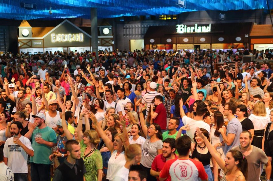 Primeiros dias de Sommerfest registram números positivos