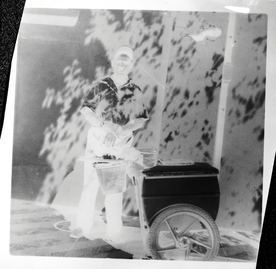 Ivan Schulze brinca com fotos em preto e branco