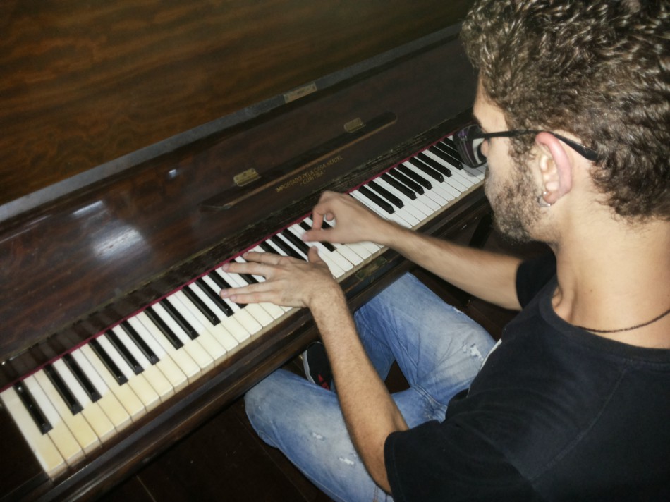 Pianos da Fundação Cultural encantam fãs da música
