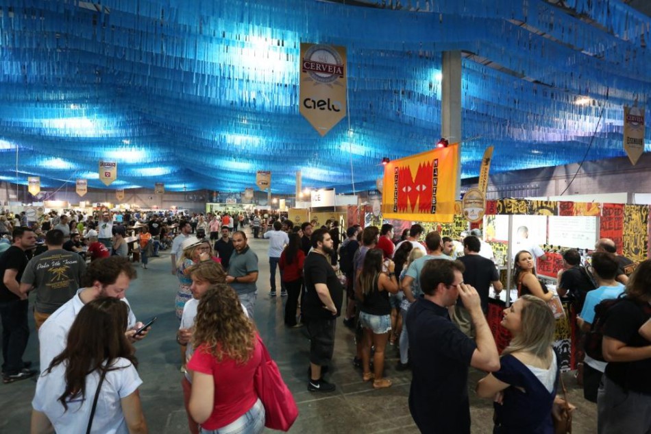 Números comprovam sucesso da primeira noite de Festival da Cerveja