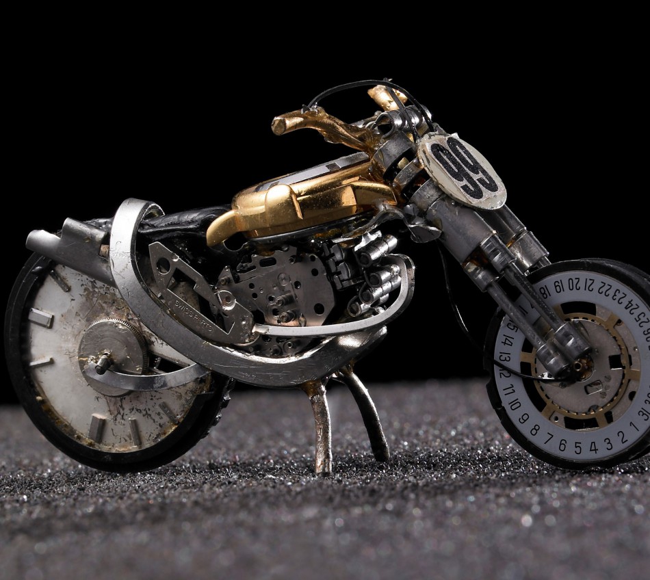 Mausoléu Dr. Blumenau expõe miniaturas de motos