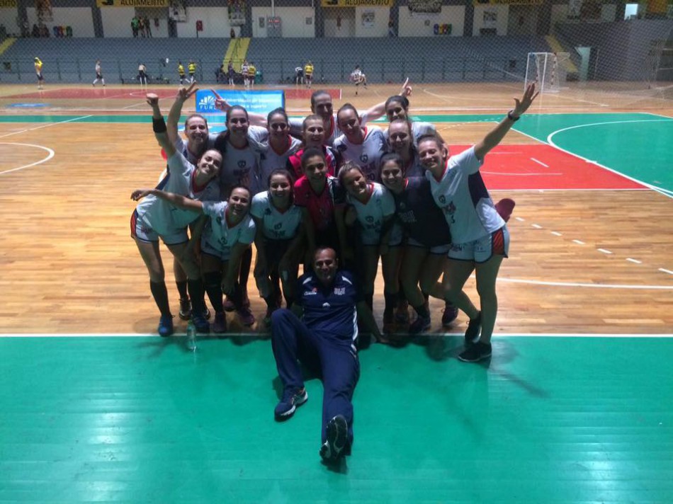 Handebol classificado para as semifinais da Liga Nacional