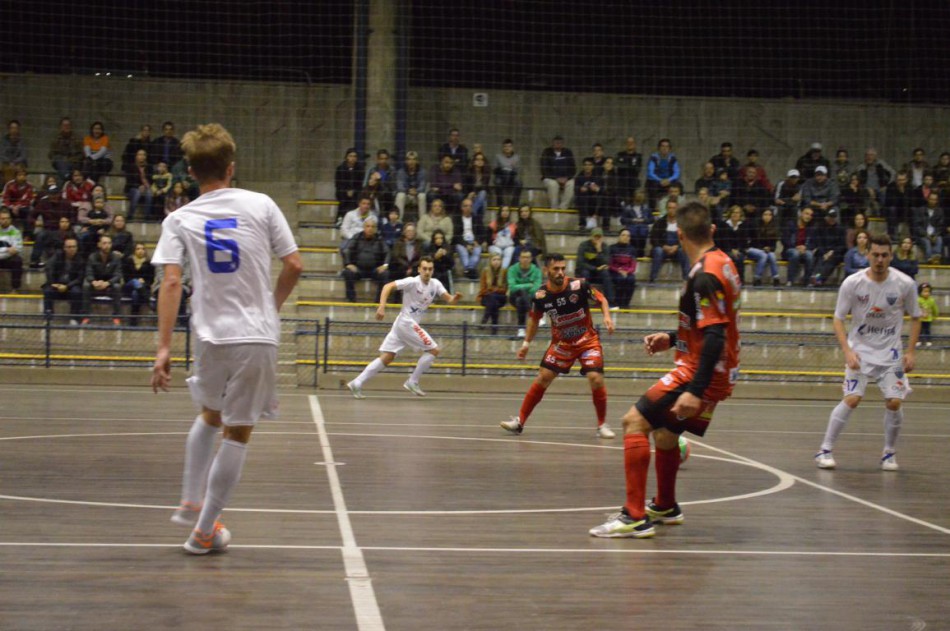 Futsal vence a segunda consecutiva no Campeonato Estadual