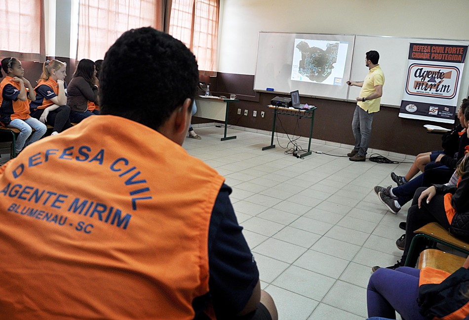 Escola Hermann Hamann terá aula com agentes da Defesa Civil
