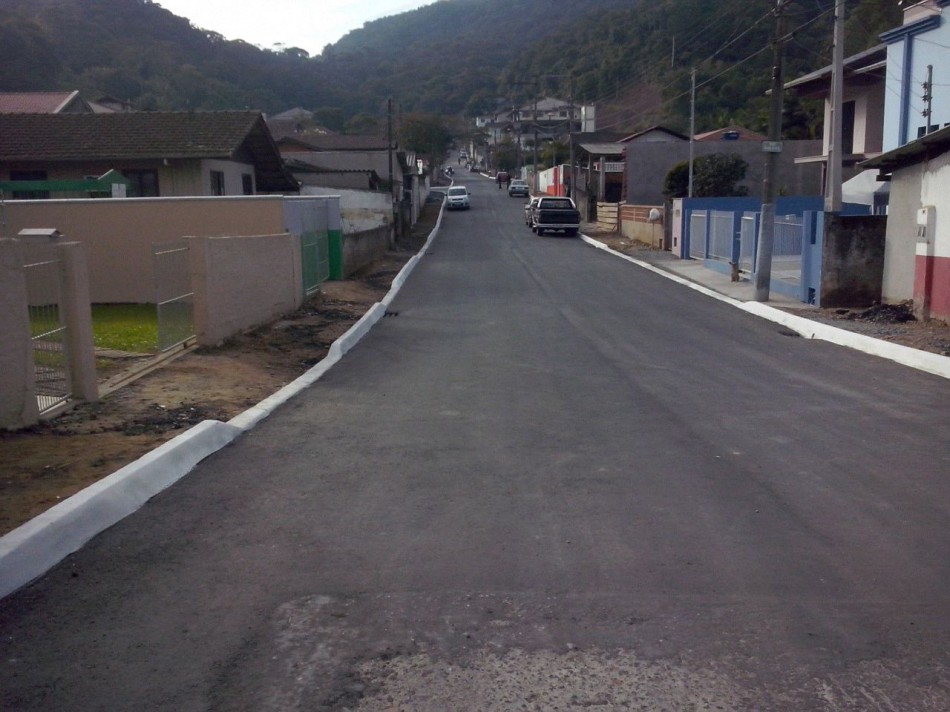 Prefeitura conclui 40 obras por meio do Programa Pavimenta Ação