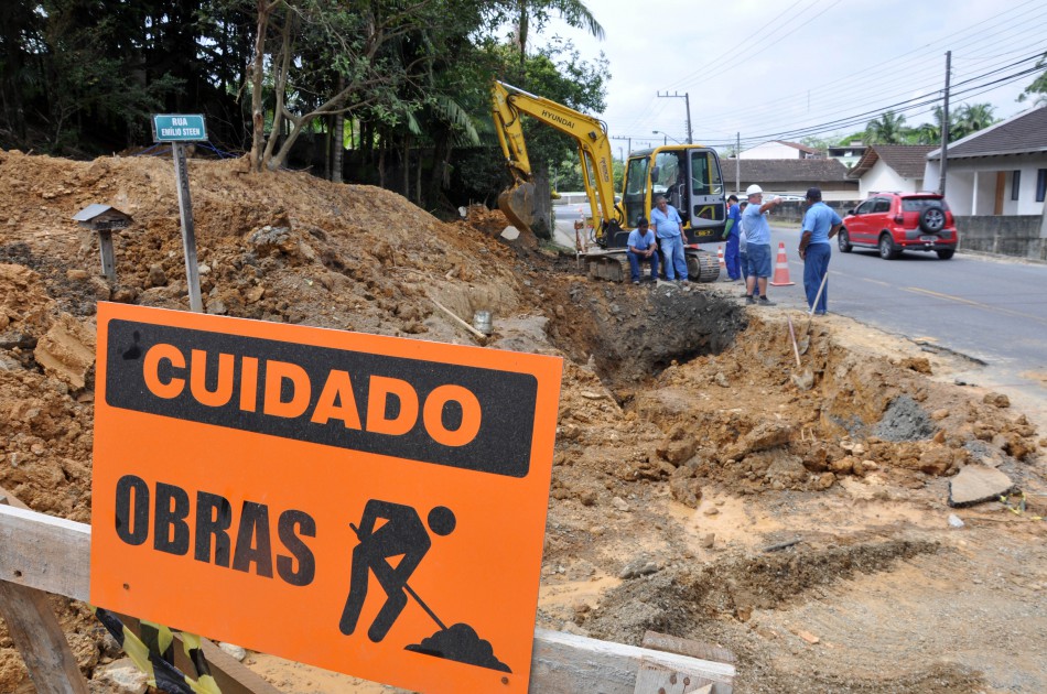 Samae inicia obras na Rua Gustavo Zimmermann