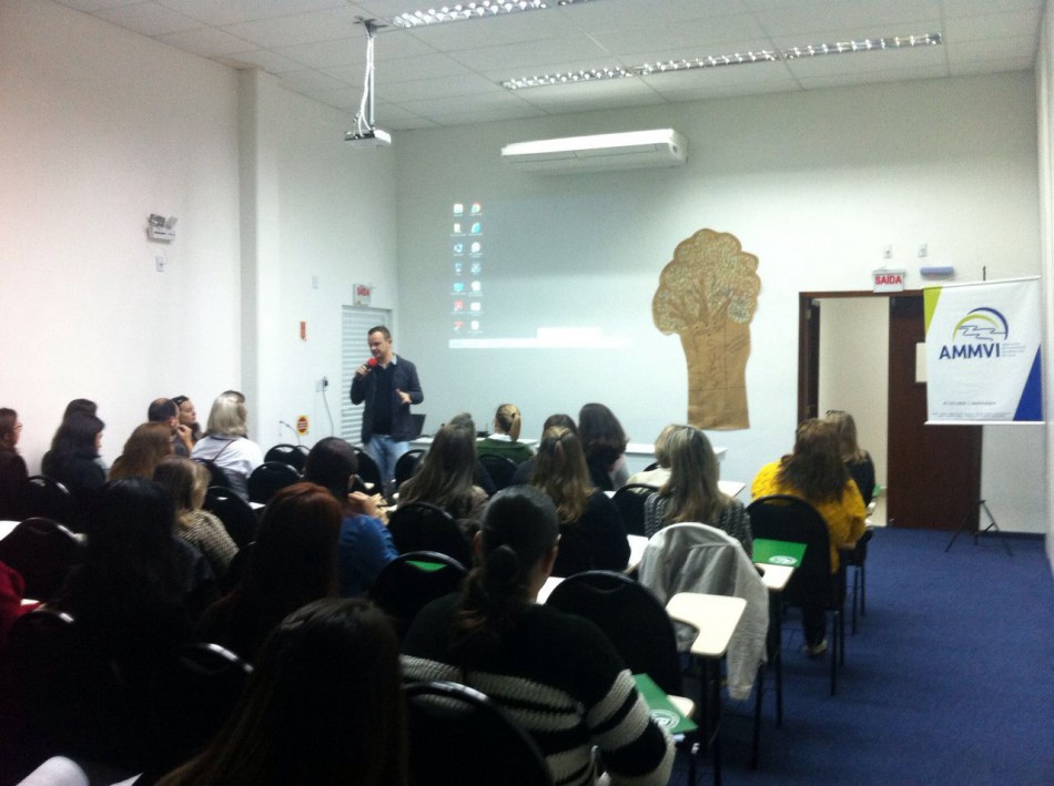 Semudes promove encontro com orientadores sociais do município