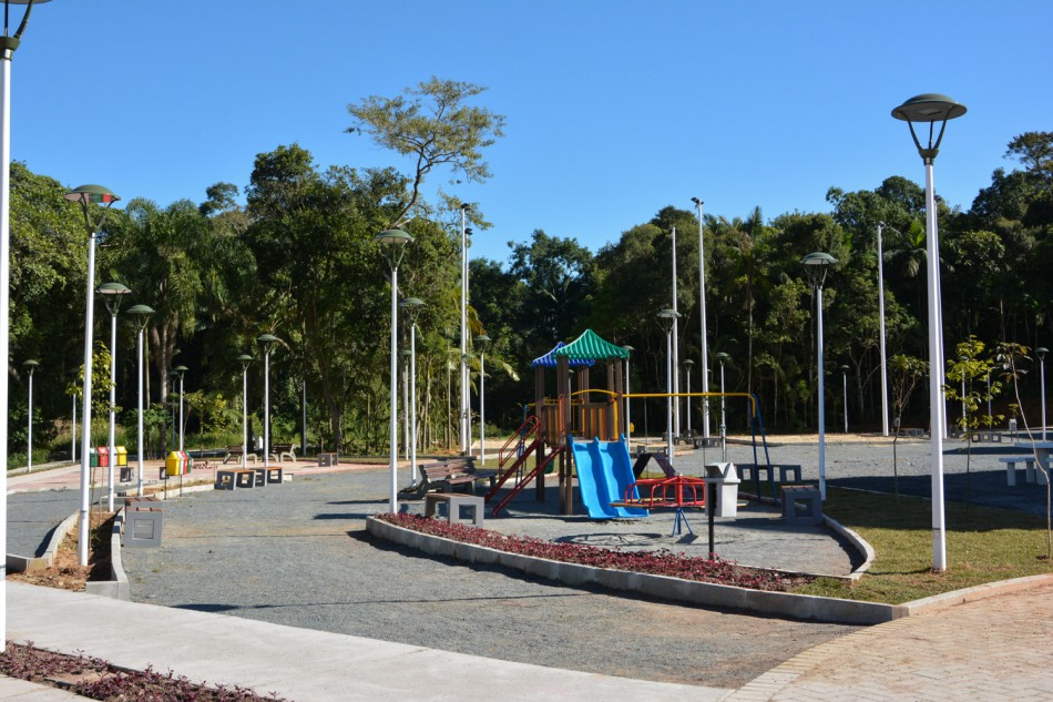 Prefeitura de Blumenau entrega Praça Agnelo Paulo Lanser à comunidade