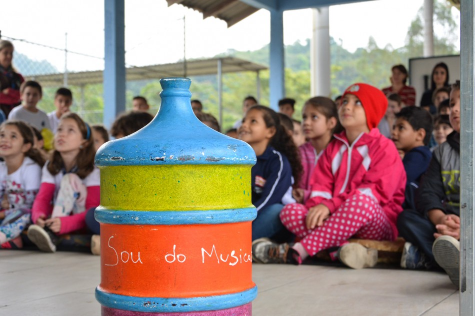 Alunos da EBM Visconde de Taunay terão oficina de musicalização com sucata
