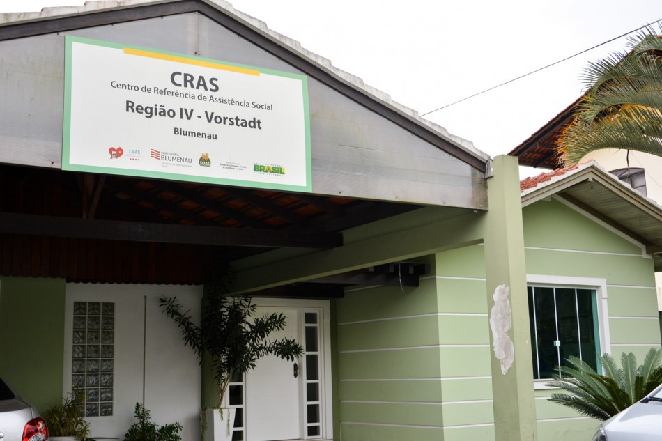 Hoje tem Cine Família no Cras Região IV