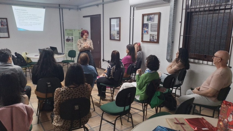 Clube do Livro encerra primeiro ano destacando a história de Blumenau